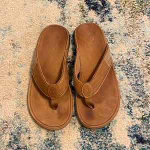 Mens Olukai Tuahine Sandals. Size 9. Good condition.